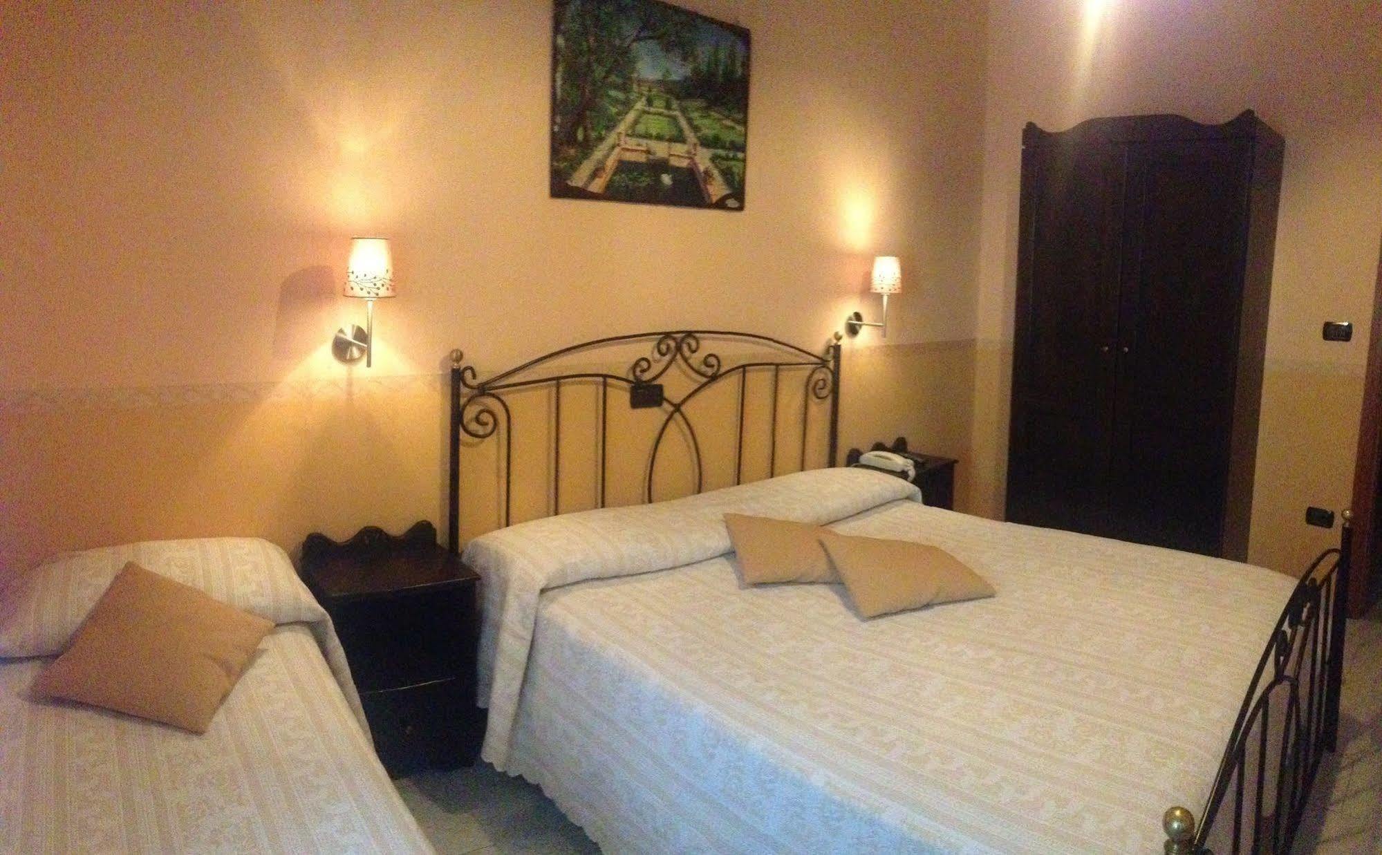 Hotel Degli Amici Pompei Luaran gambar